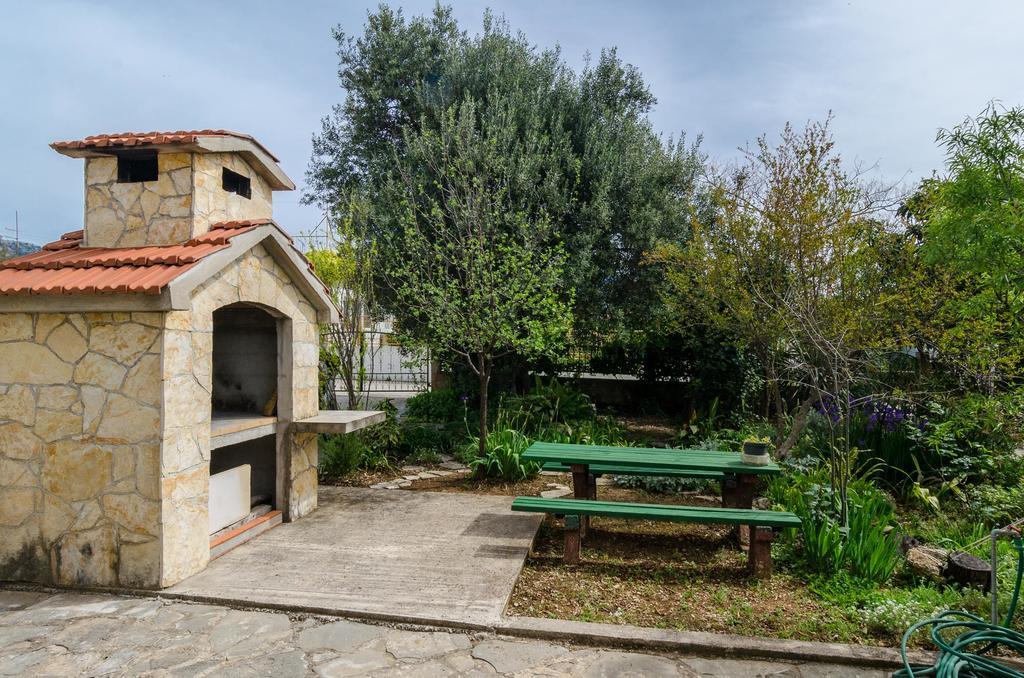 Apartments Leo Orebić Zewnętrze zdjęcie